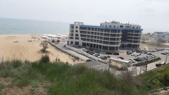 Приватний будинок - таунхаус на масив.