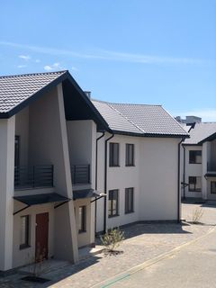 Продаж Сучастних та стильних Таунхаусів