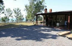 Дом на Набережной ул.