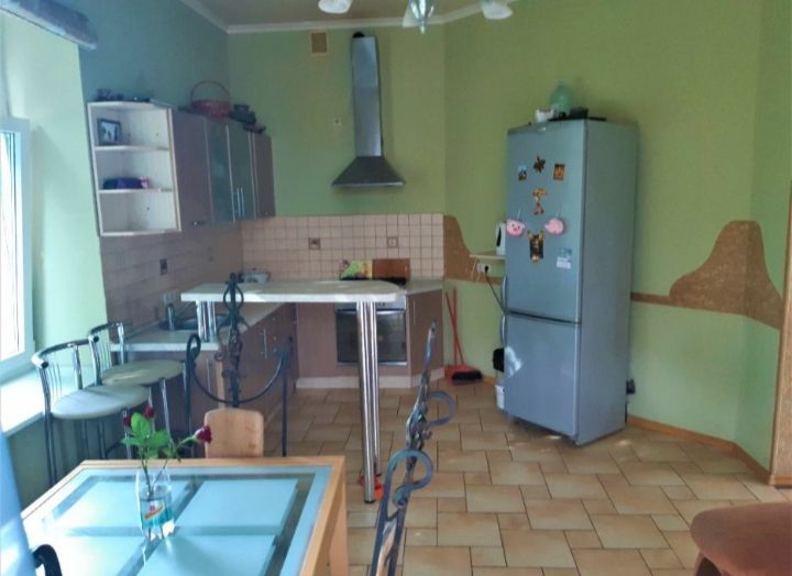 Дом на Набережной ул.