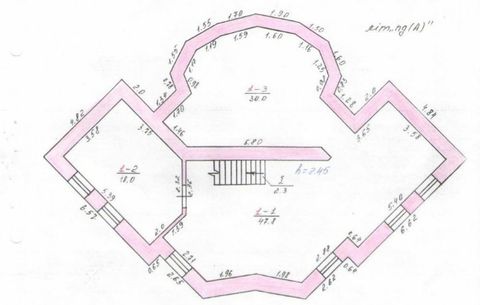 Дом на Набережной ул.