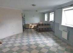 Дом на Набережной ул.