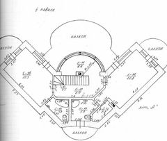 Дом на Набережной ул.