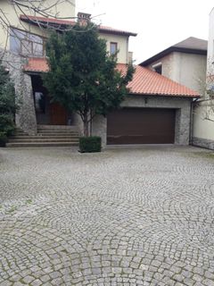 4х этажный особняк на улице Фонтанская дорога.