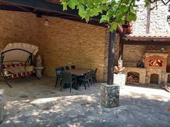 4х этажный особняк на улице Фонтанская дорога.