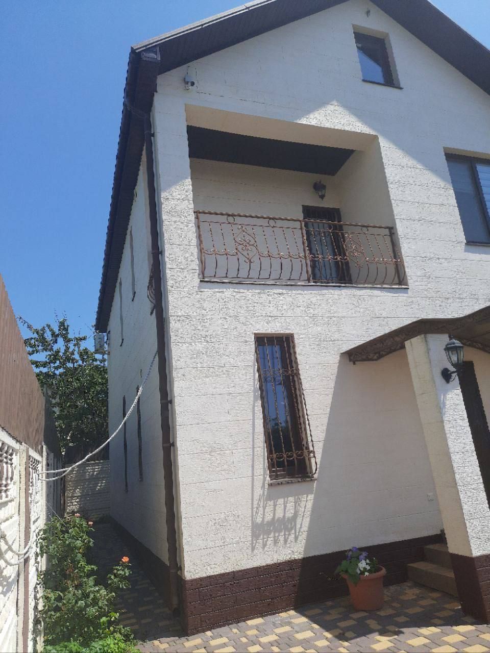 Будинок на Абрикосова вул.