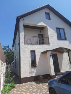 Будинок на Абрикосова вул.