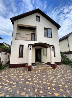 Будинок на Абрикосова вул.