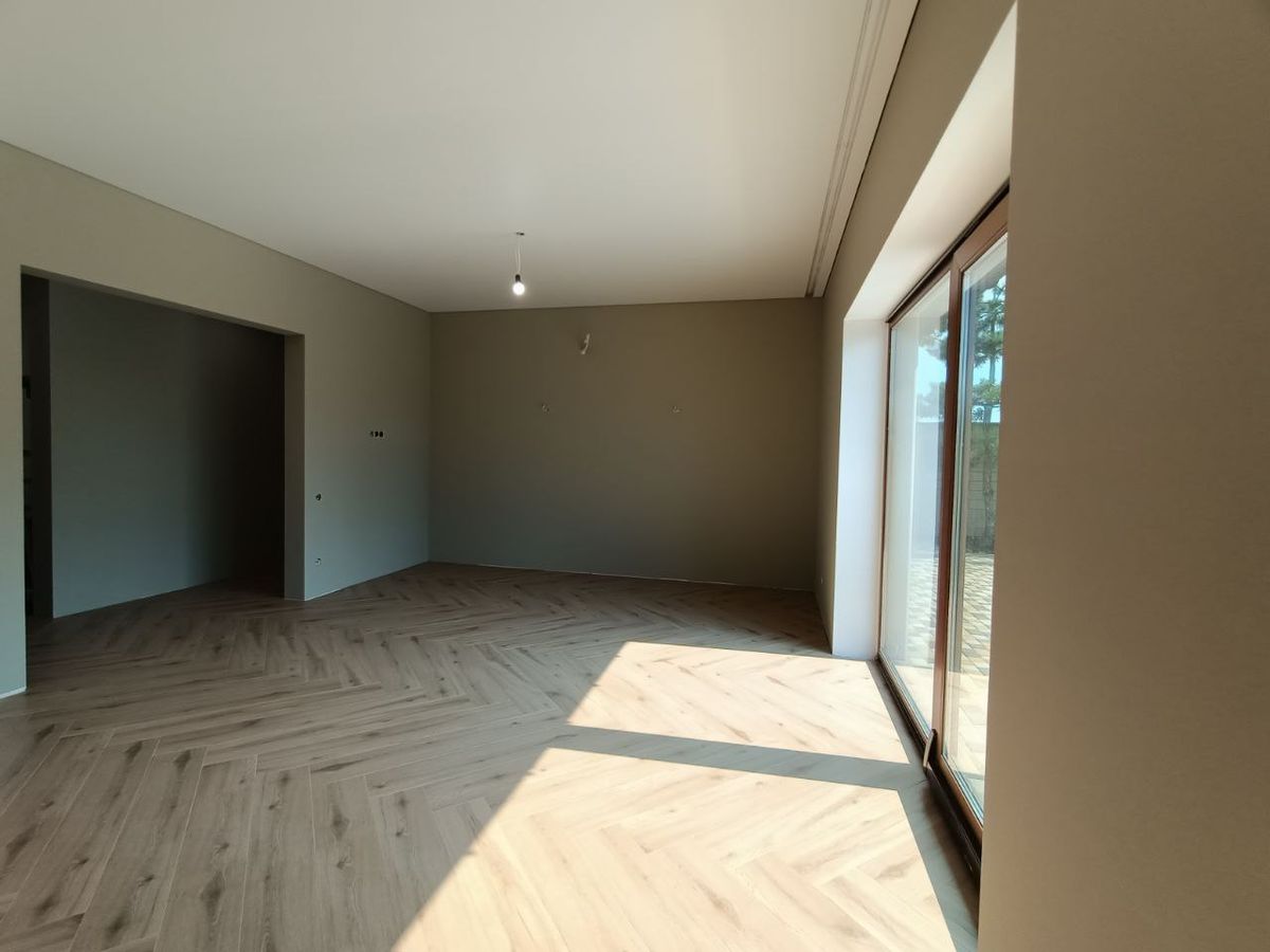 Дом на проспекте Высоцкого вул.