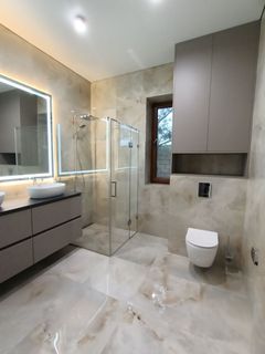 Дом на проспекте Высоцкого вул.