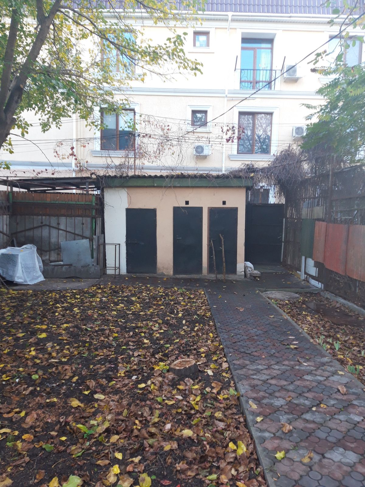 Будинок с землею на 8 ст Фонтана