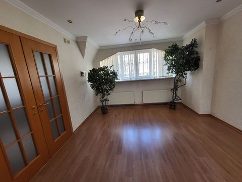 Дом на Пироговська вул.