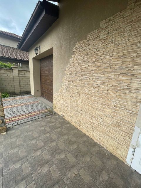 Будинок на Лазурна вул.