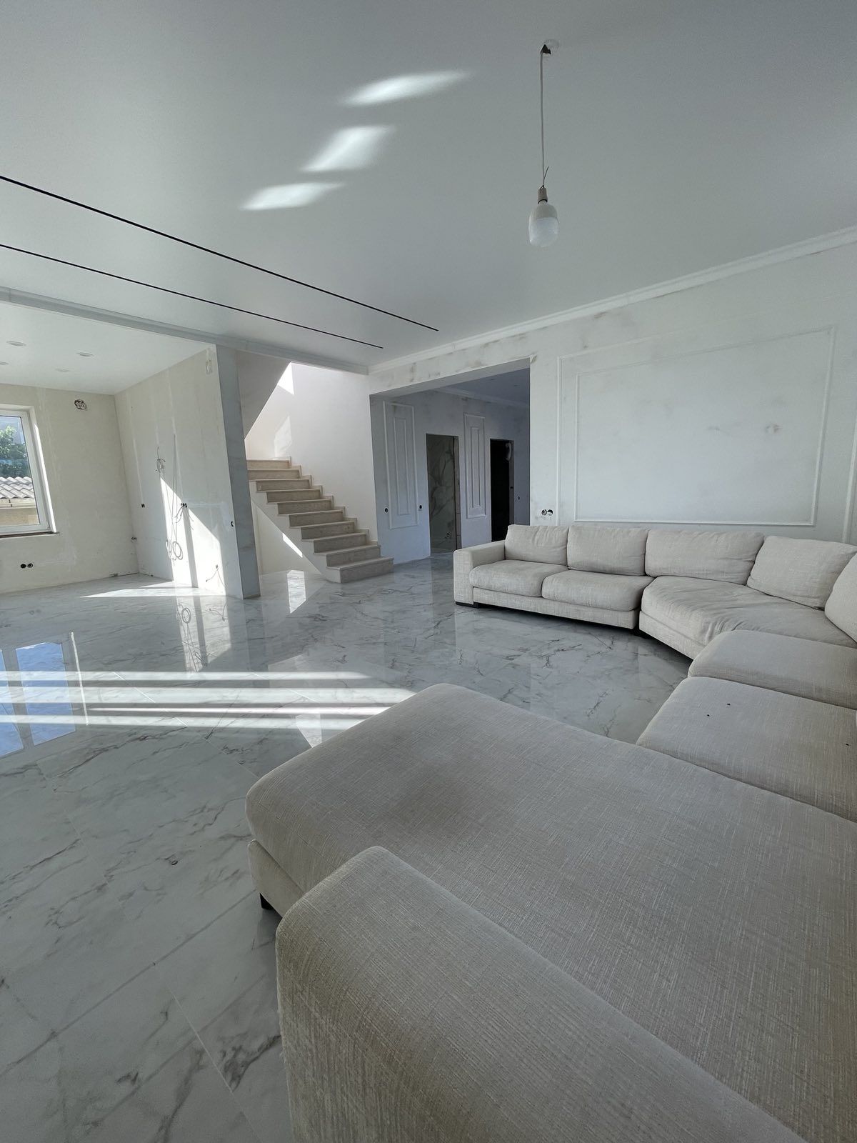 Будинок на Місячна вул.