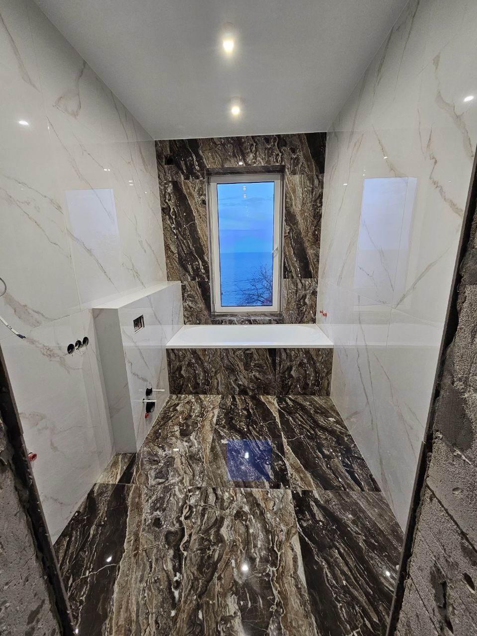 Будинок на Місячна вул.