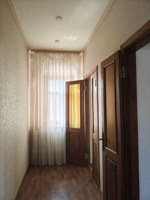 Будинок на Гінзбург Л. пров.