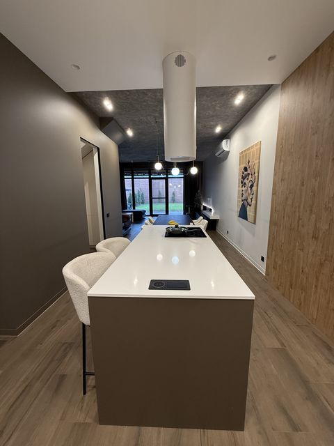 Дім на Марії Демченко вул.