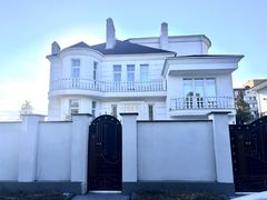 Продается большой красивый дом в Совиньоне1