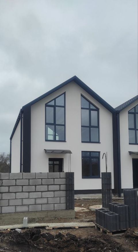 3 кімнатний таунхаус на Бувалкіна вул.