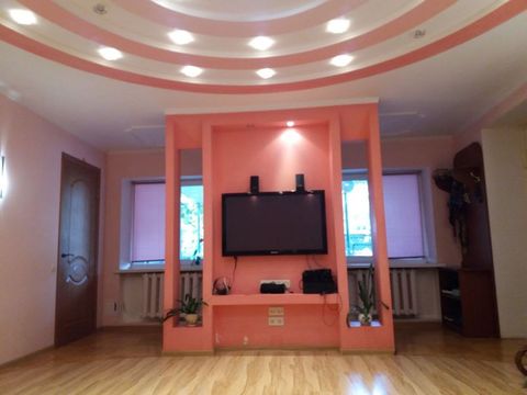 Будинок по вул Крайня