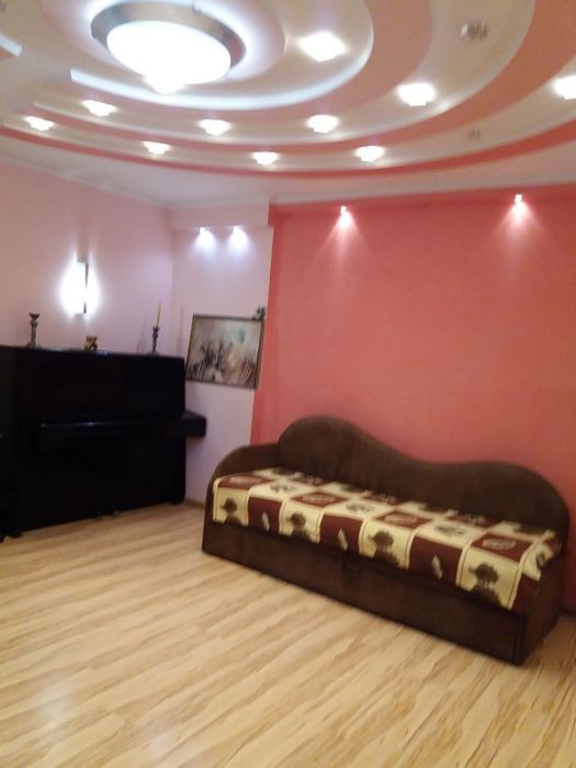 Будинок по вул Крайня