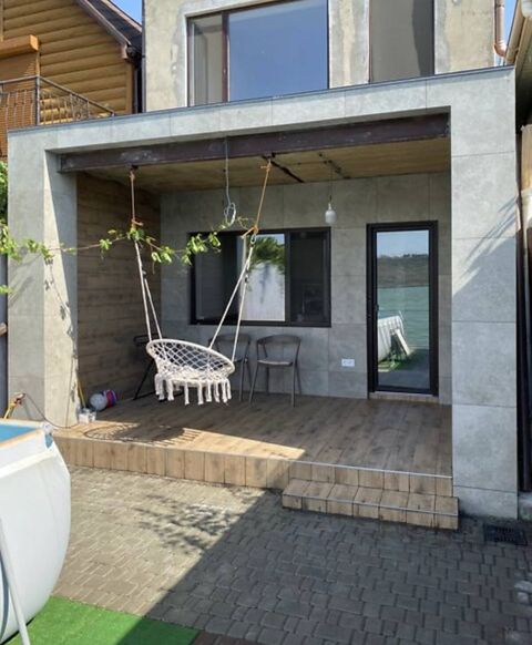 Будинок на Лазурній вул.