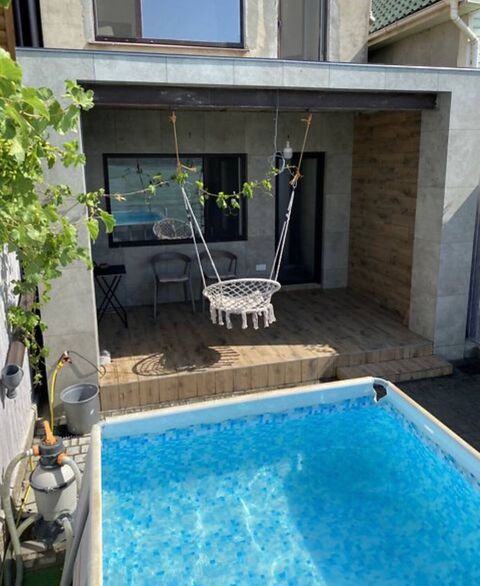 Будинок на Лазурній вул.