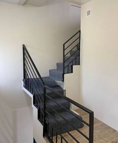 Будинок на Лазурній вул.