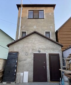 Будинок на Лазурній вул.