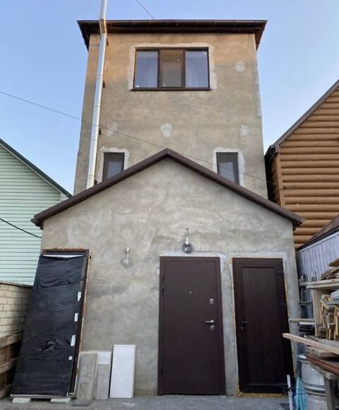 Будинок на Лазурній вул.