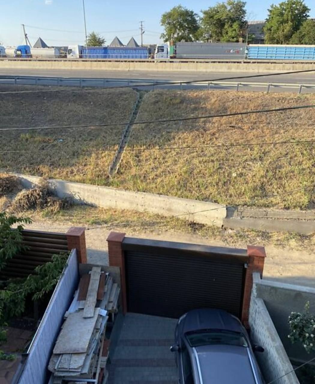 Будинок на Лазурній вул.