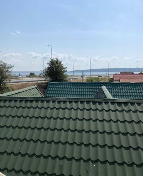 Будинок на Лазурній вул.