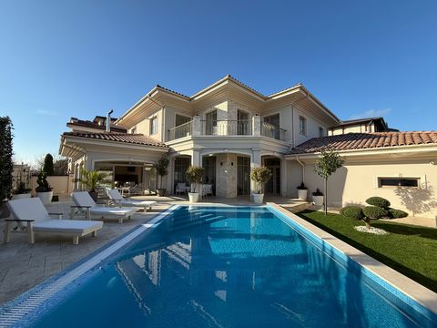 Будинок на Бірюзова вул.