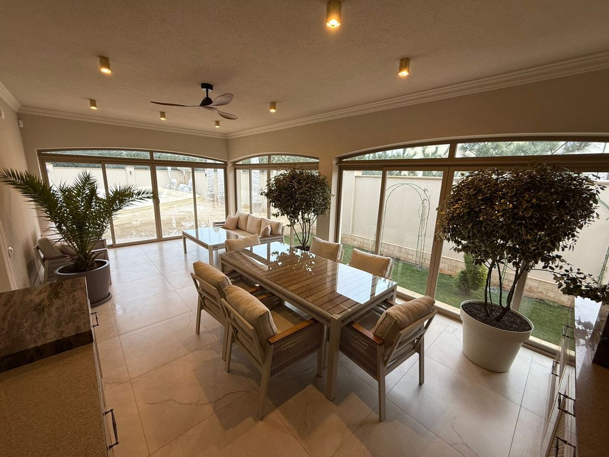 Будинок на Бірюзова вул.