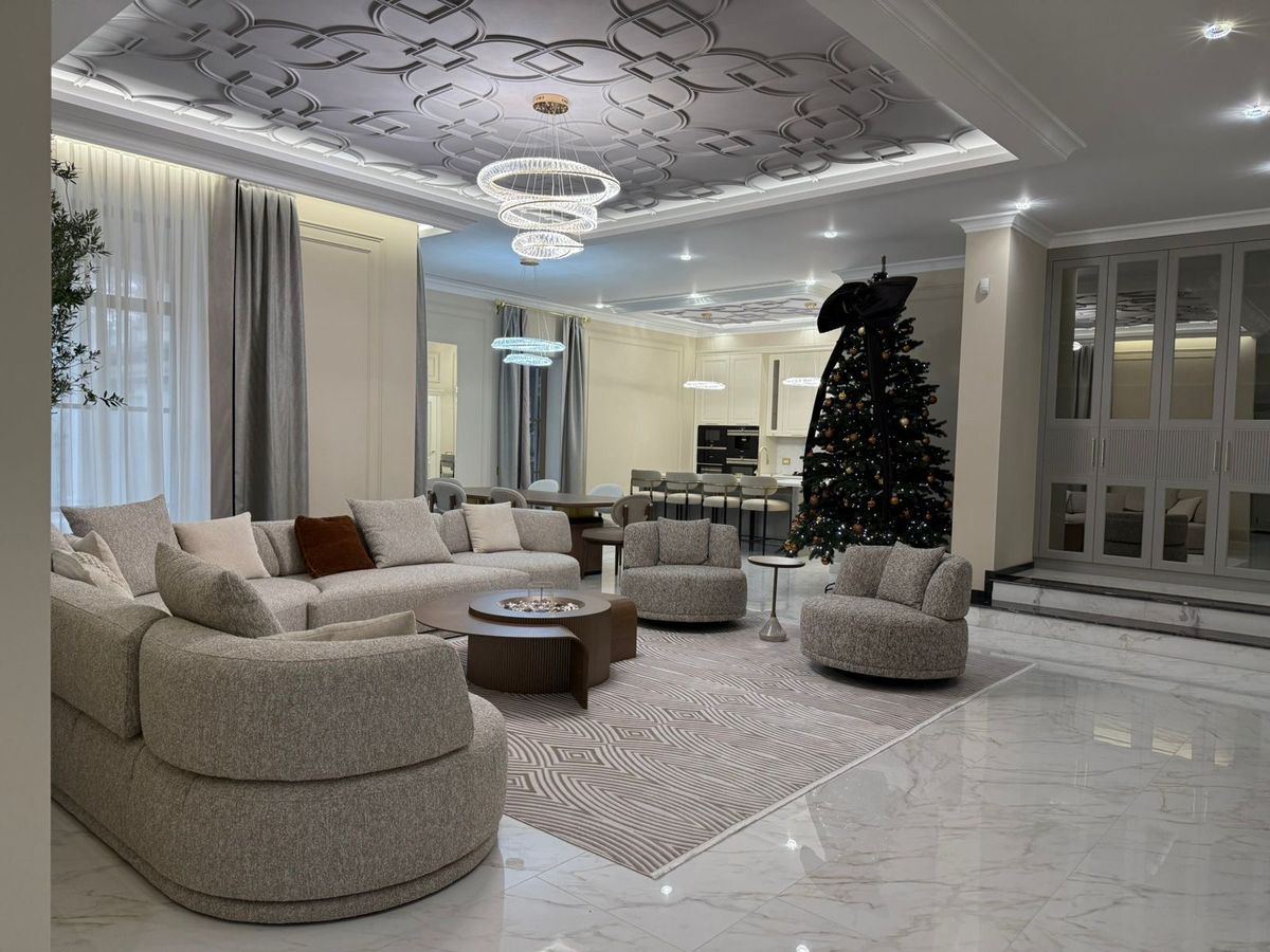 Будинок на Бірюзова вул.