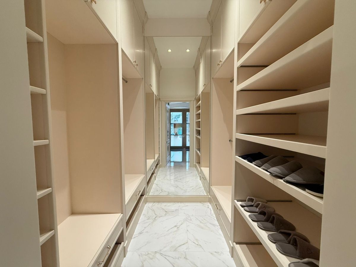 Будинок на Бірюзова вул.