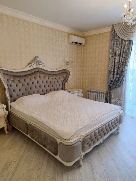 Будинок по вул Олександрівська