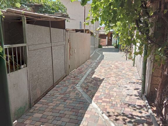 Land plot on Fontanska road, ul.