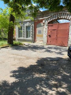 The plot on Novikova Street