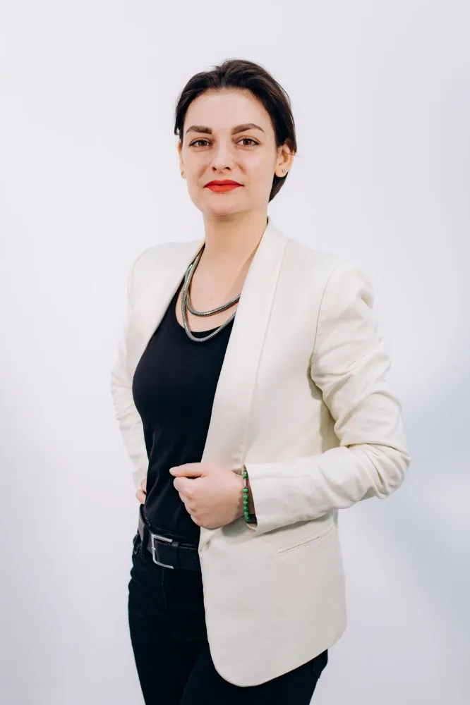 Олена Мирза Ігоровна